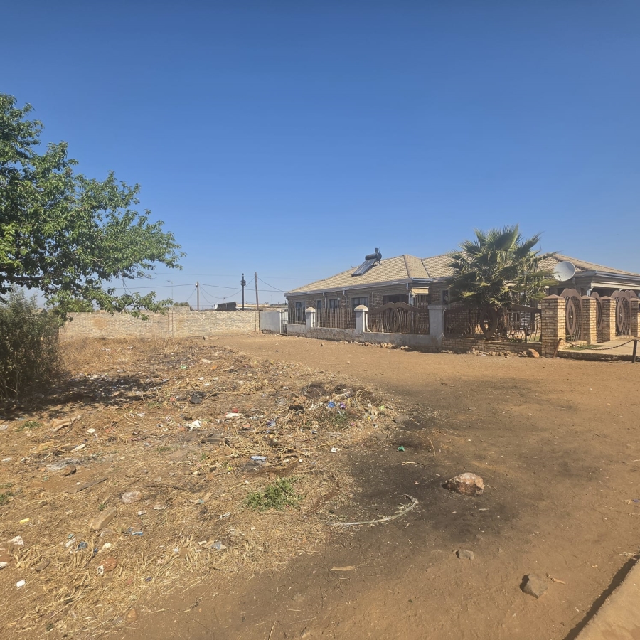 0 Bedroom Property for Sale in Ikageng North West